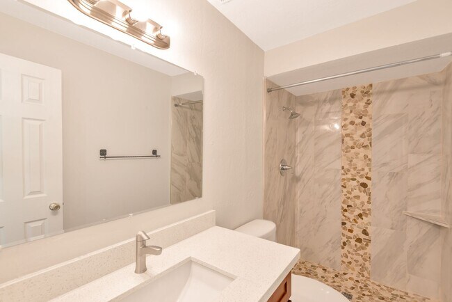 Building Photo - Spacious 6-Bedroom Pool Home Near ASU in Prime Tempe Location