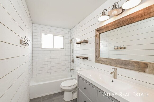 Building Photo - 16969 E Stanford Pl