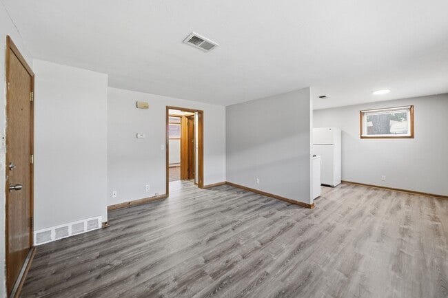 Building Photo - 5430 Ervin St