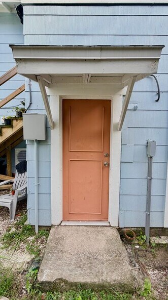 Building Photo - 138 S Peninsula Dr