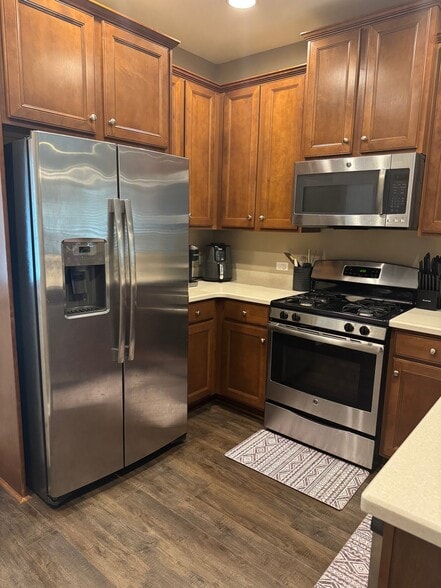 Building Photo - 206 Tuscany Ct