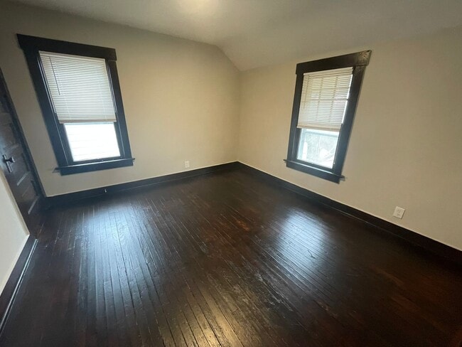 Building Photo - Pet Friendly 2 Bed 1 Bath Single Family Home *Rent Special Going On Now!**