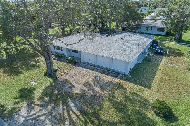 Primary Photo - 2075 37th Ave