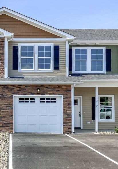Building Photo - 125 Moyock Landing Dr