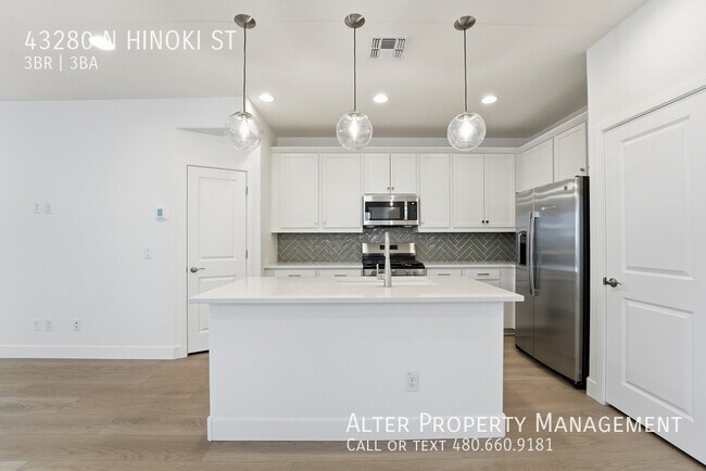 Building Photo - 43280 N Hinoki St