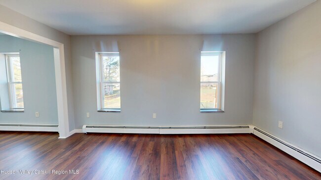 Building Photo - 16 Bailey St