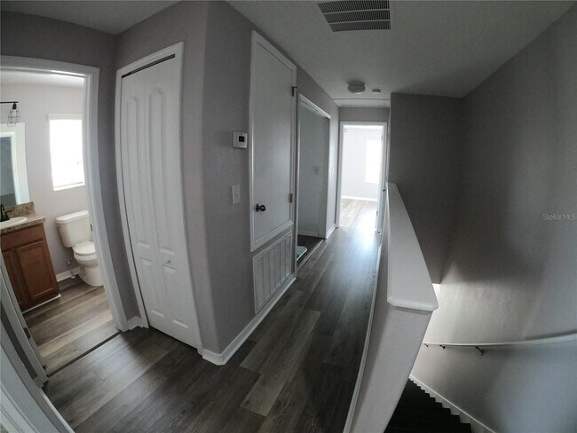 Building Photo - 4175 Shade Tree Ln