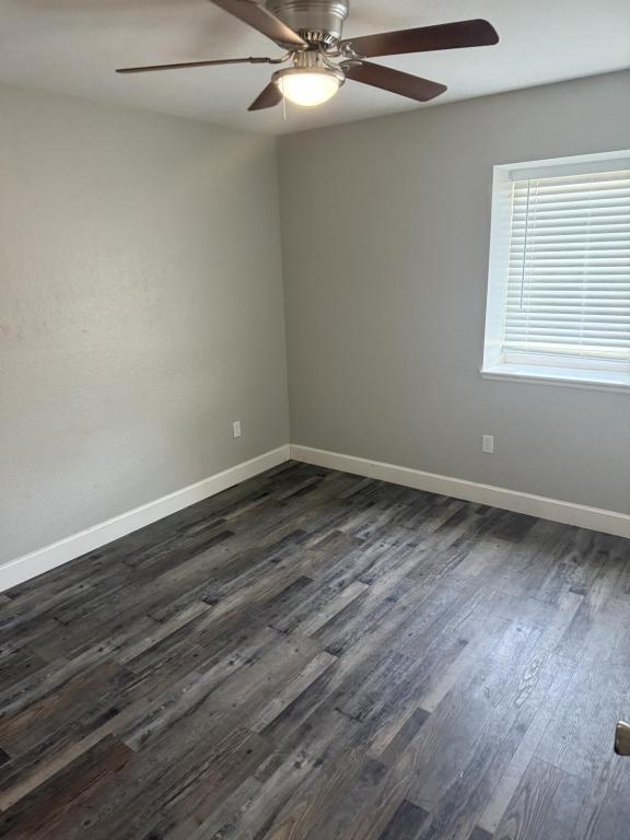 Building Photo - 1020 W Minnesota Ave