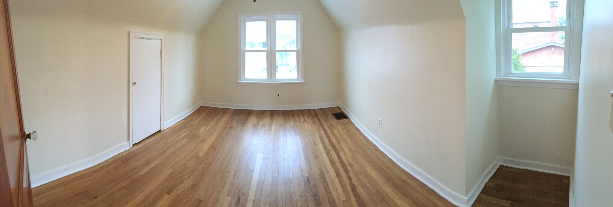 Building Photo - 1212 Love St