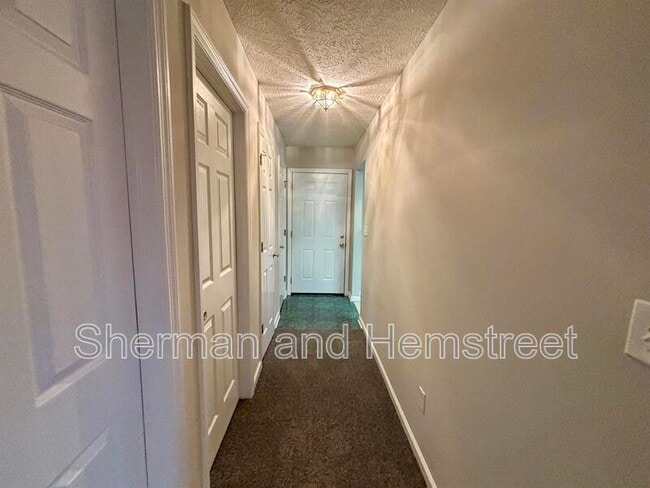 Building Photo - 802 Fripp Ct