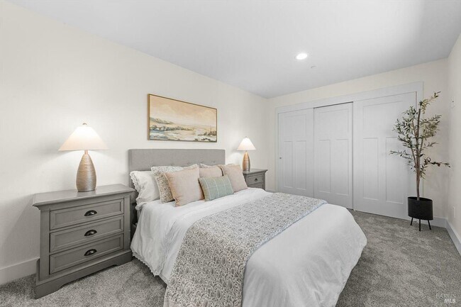 Building Photo - 101 Merrill St