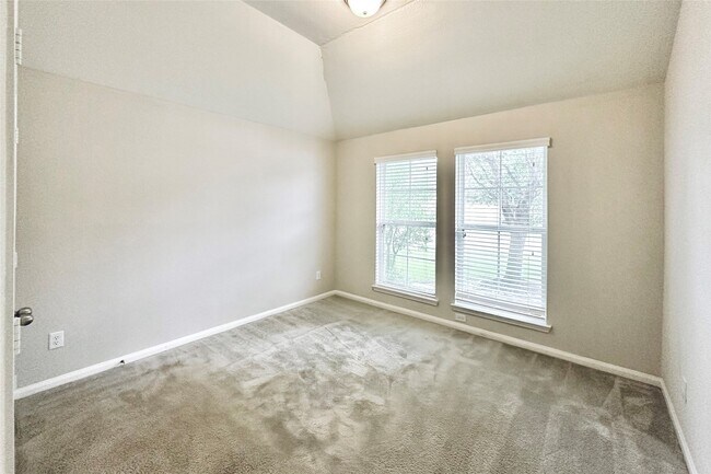 Building Photo - 26950 Churchill Gate Ln