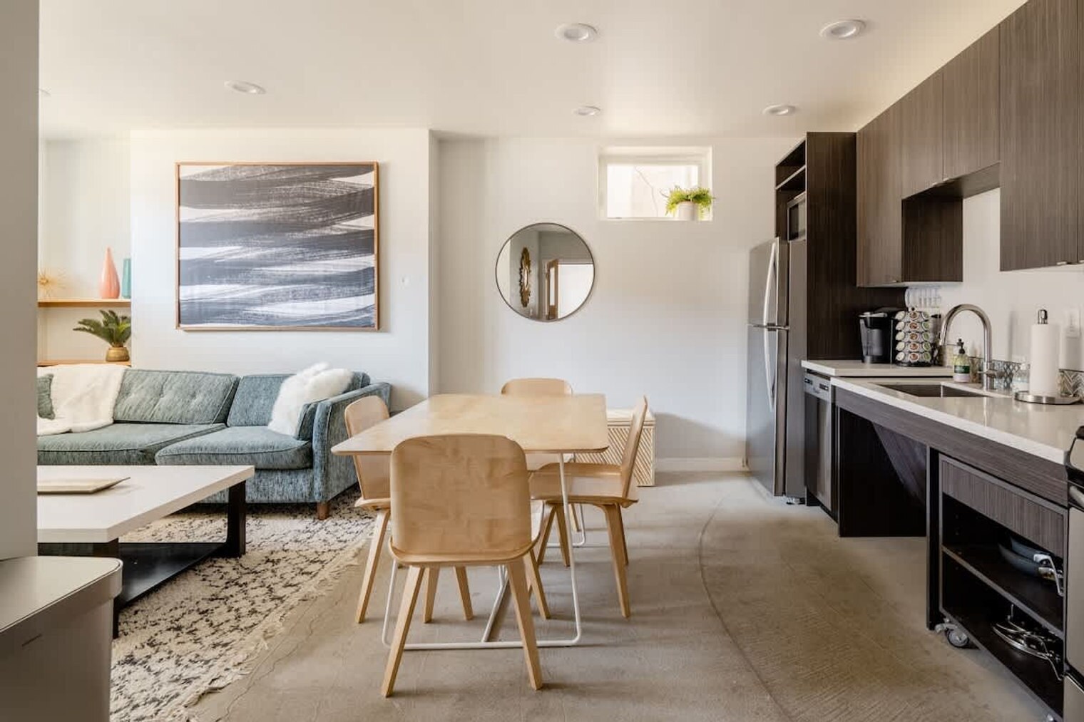 Building Photo - 911 SE 26th Ave