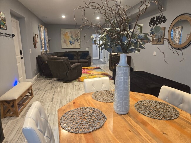 Building Photo - 1357 Natasha Cir
