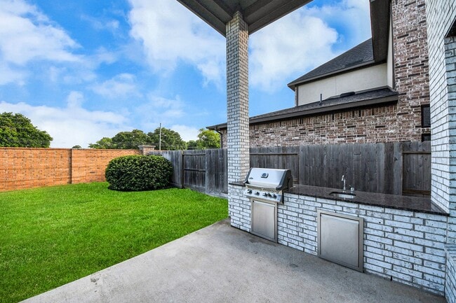 Building Photo - 1714 McCrae Hill Ct