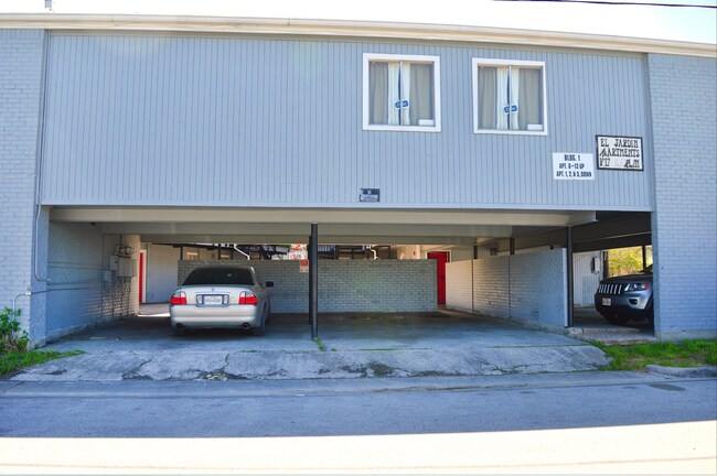 Building Photo - 1617 Marlin St