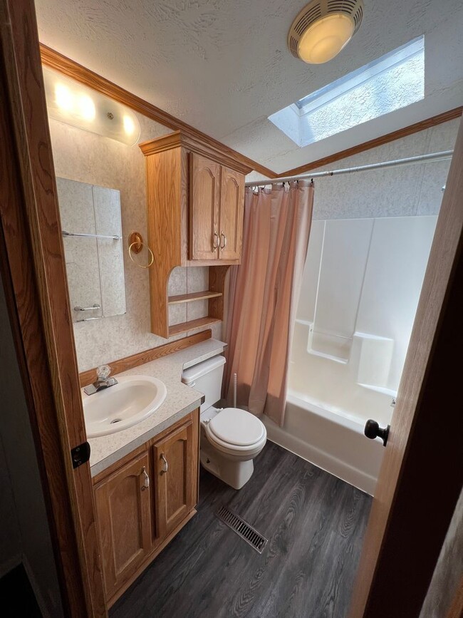 Building Photo - 3 Bedroom 2 Bath High-End Mobile Home with...