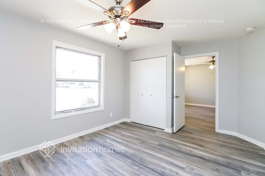 Building Photo - 1128 E Marny Rd