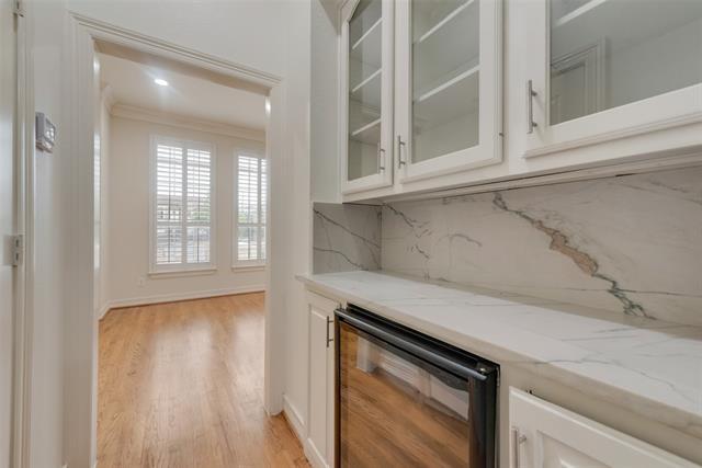 Building Photo - 3207 Cole Ave