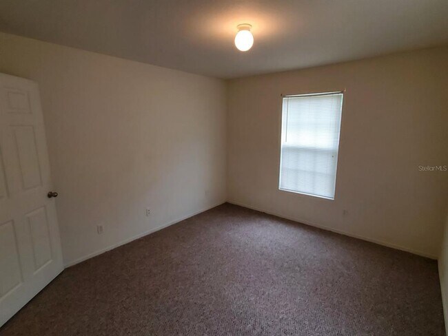 Building Photo - 5903 Willow Ridge Dr