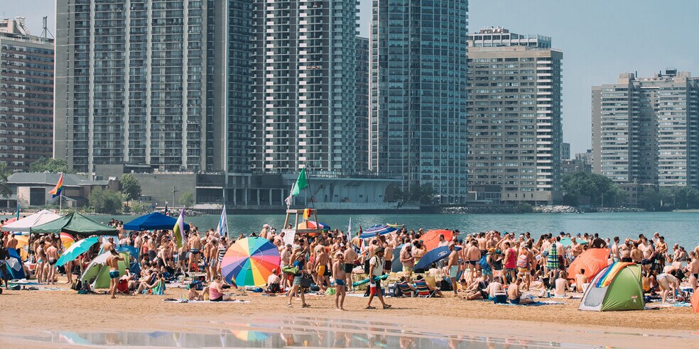 edgewater beach 10 minute walk - 1122 W Catalpa Ave