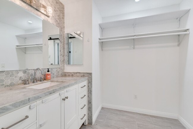 Building Photo - 1268 Tarryglen Ln
