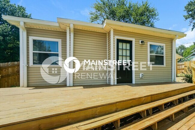 Building Photo - 4 Bedroom Pet-Friendly Home in JEFFERSONVILLE, IN with Main Street Renewal