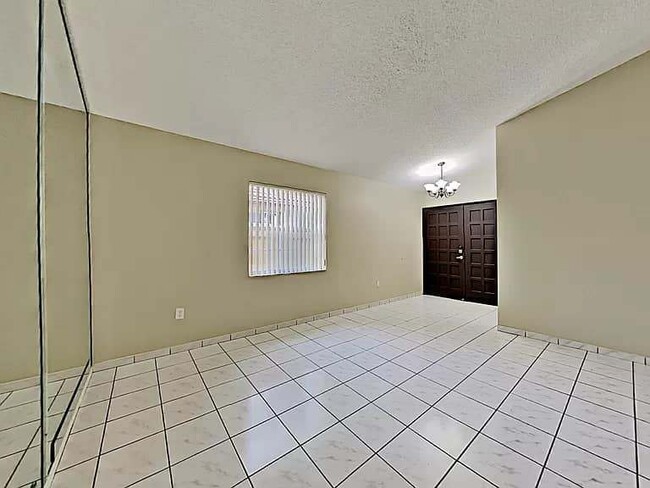 Building Photo - 6957 W 25th Ave
