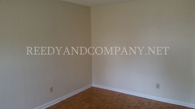 Building Photo - 903 W Raines Rd