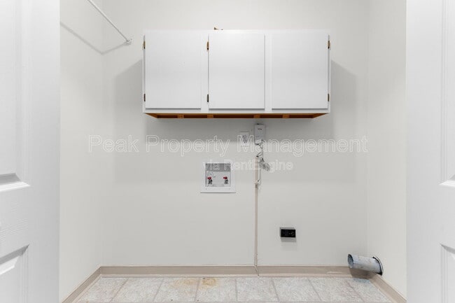 Building Photo - 504 Winamack Ct