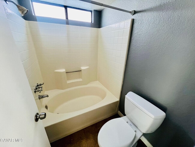 Building Photo - 4645 Alojar Ln