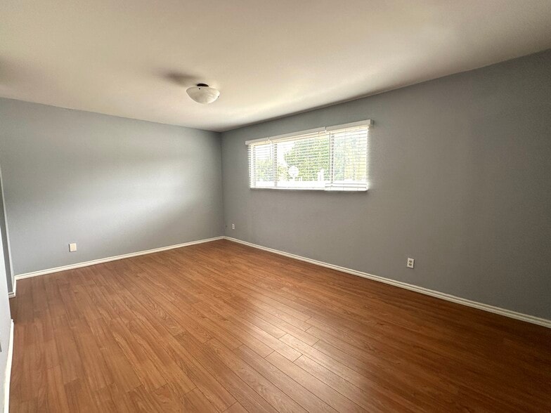 Building Photo - 700 Westmount Dr