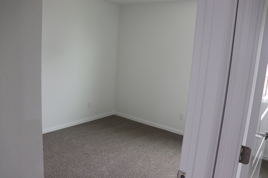 Bedroom #2 - 5827 Grayson St