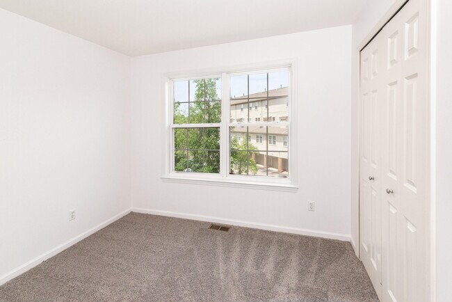 Building Photo - 3046 Barclay Way