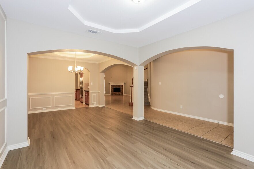 Building Photo - 102 Hartley Ln