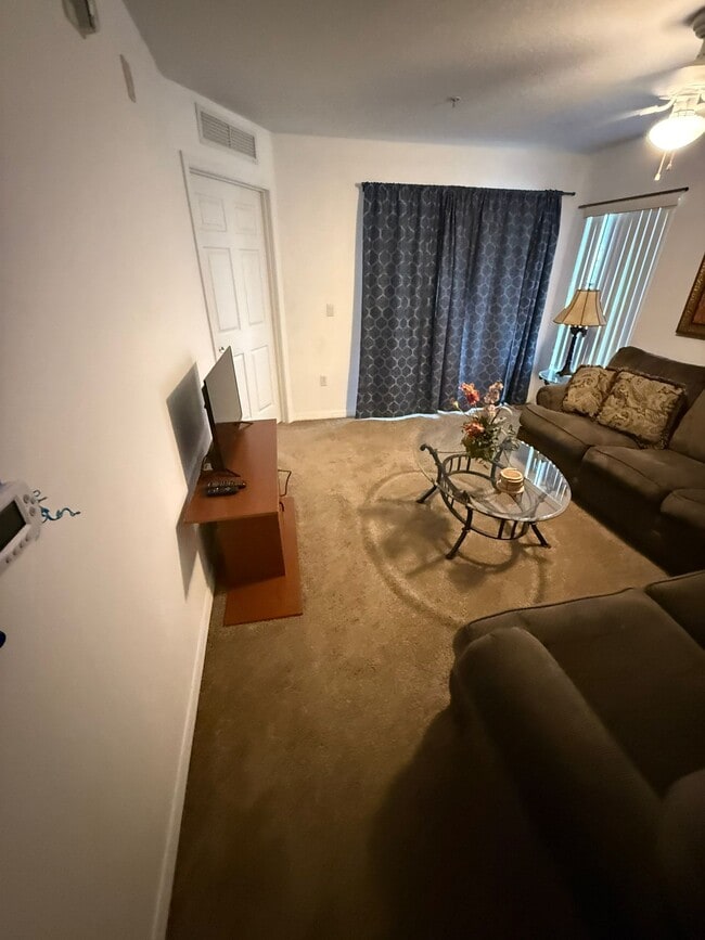 Building Photo - 2740 Club Cortile Cir