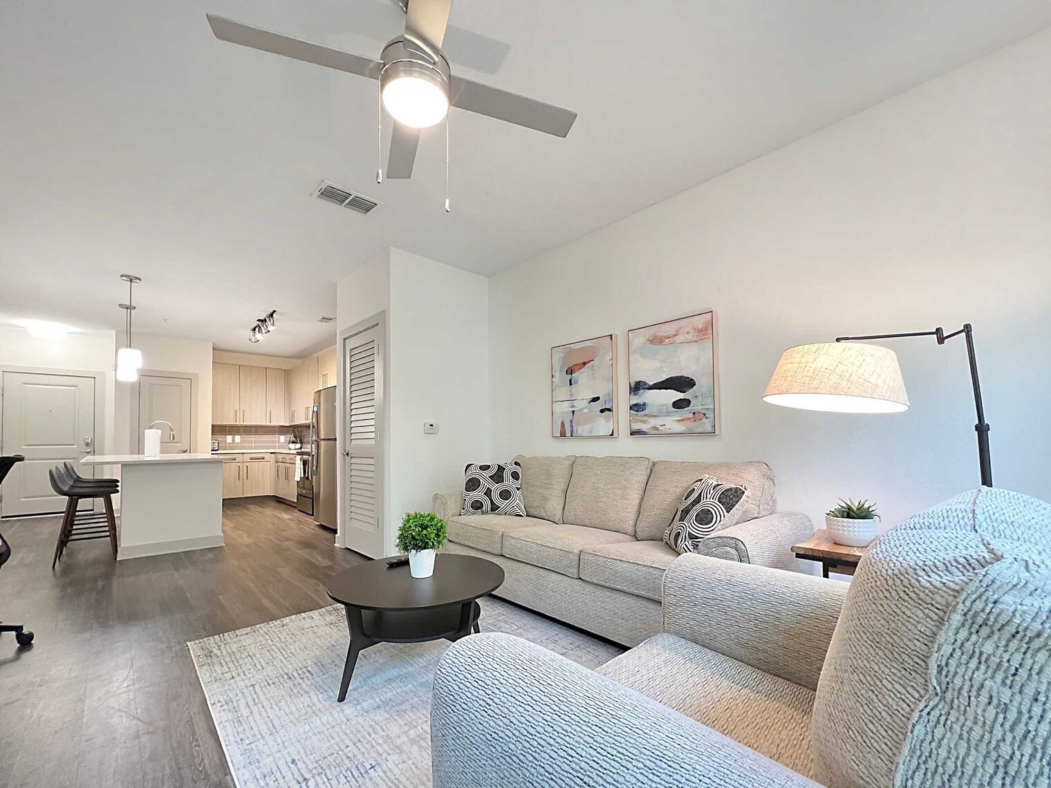 Building Photo - 2615 N Grady Ave