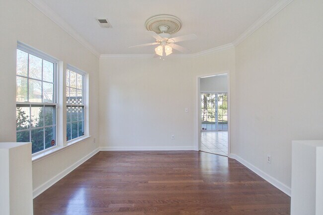 Building Photo - 156 Red Leaf Blvd