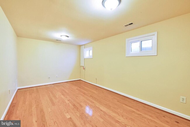 Building Photo - 11633 Pleasant Meadow Dr