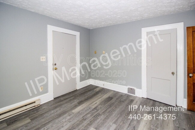 Building Photo - 54 S Portage Path