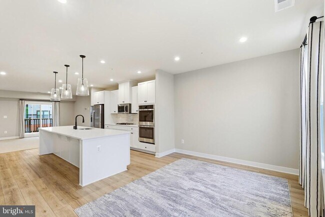 Building Photo - 14538 George Carter Way