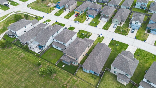Building Photo - 2526 Sturgeon Wy