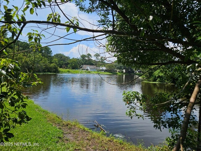 Building Photo - 2715 Lantana Lakes Dr
