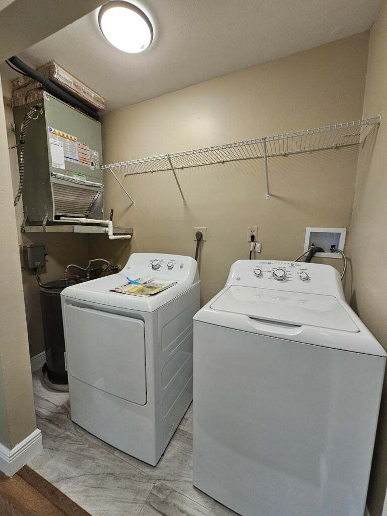 Building Photo - 4786 Orleans Ct