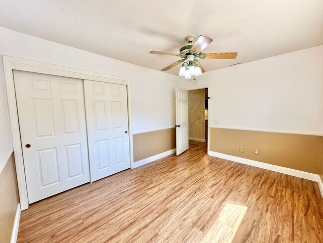 Building Photo - Beautiful Home, in Quiet Country Setting, Large, Private, Fenced Yard Space, with Landscaper Incl...