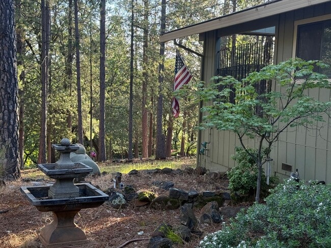 Building Photo - Picturesque Mountain Living with Detached Guest Studio in Alta Sierra
