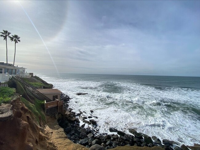 Building Photo - 1 Block from the Beach! Apartment Home in Ocean Beach! Private Garage! Private Patio!