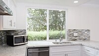 Building Photo - Stunning 4BR 2.5BA UTC Townhome - Updated ...
