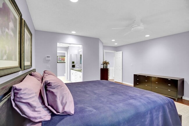Building Photo - Beautiful Home in Southeast Denver