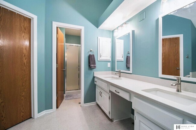 Building Photo - 8714 S 98th Cir